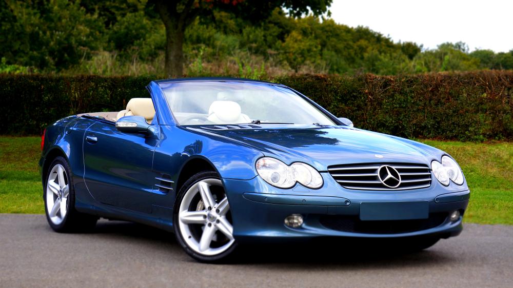 mercedes-1327610.jpg